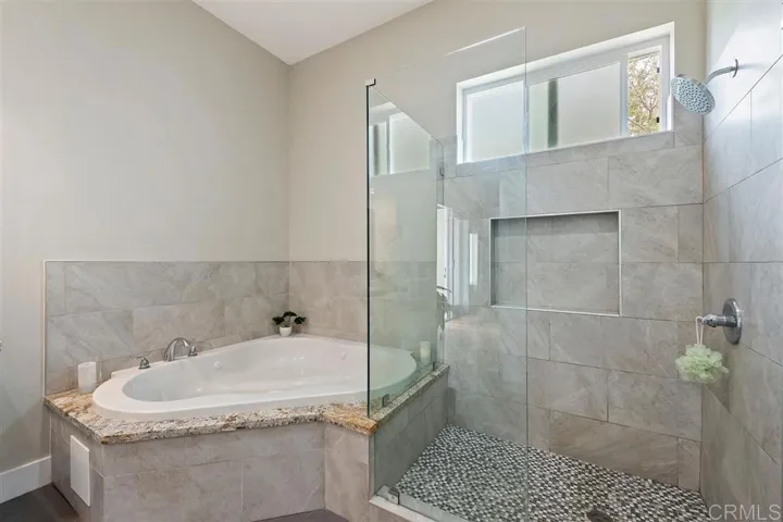 1019 Balour Drive, Encinitas, California 92024