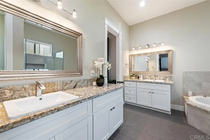 1019 Balour Drive, Encinitas, California 92024