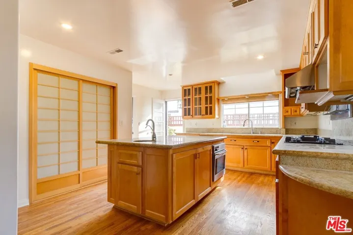 3770 Stewart Avenue, Los Angeles, California 90066