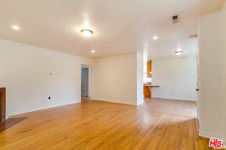 3770 Stewart Avenue, Los Angeles, California 90066