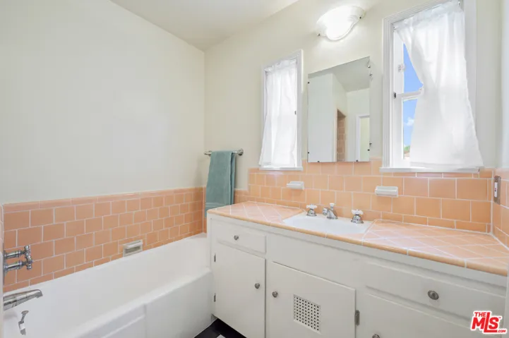 6737 Vesper Avenue, Van Nuys, California 91405