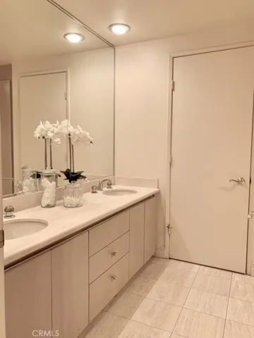 850 E Ocean Boulevard 1604, Long Beach, California 90802