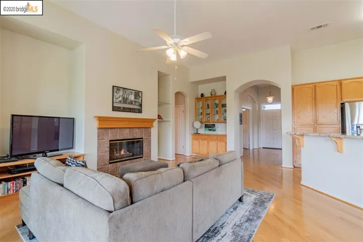 1800 Mariposa, Brentwood, California 94513-9999