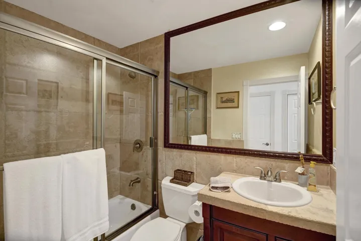 GUEST BATHROOM mls