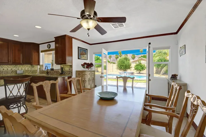 DINING SPACE mls
