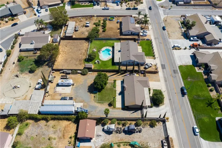 9941 Woodbridge Lane, Jurupa Valley, California 92509