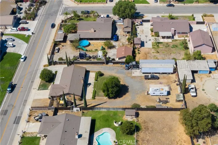 9941 Woodbridge Lane, Jurupa Valley, California 92509