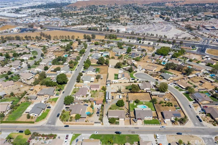 9941 Woodbridge Lane, Jurupa Valley, California 92509