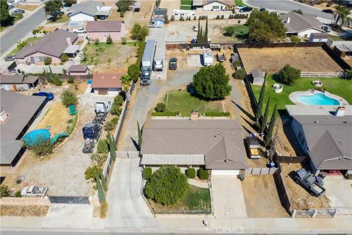 9941 Woodbridge Lane, Jurupa Valley, California 92509