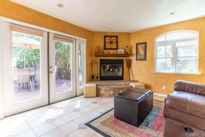 3812 69th Street, San Diego, California 92115