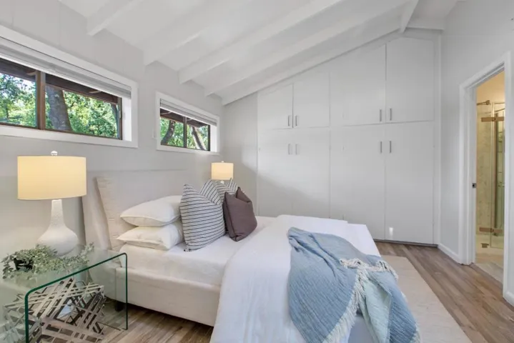 76 Old Spanish Trail, Portola Valley, California 94028