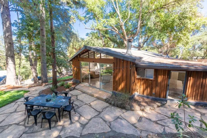 76 Old Spanish Trail, Portola Valley, California 94028