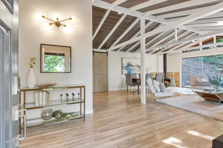 76 Old Spanish Trail, Portola Valley, California 94028
