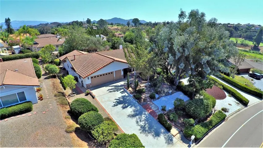 10715 Meadow Glen Way E, Escondido, California 92026