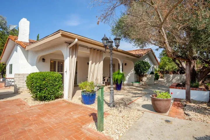 10715 Meadow Glen Way E, Escondido, California 92026