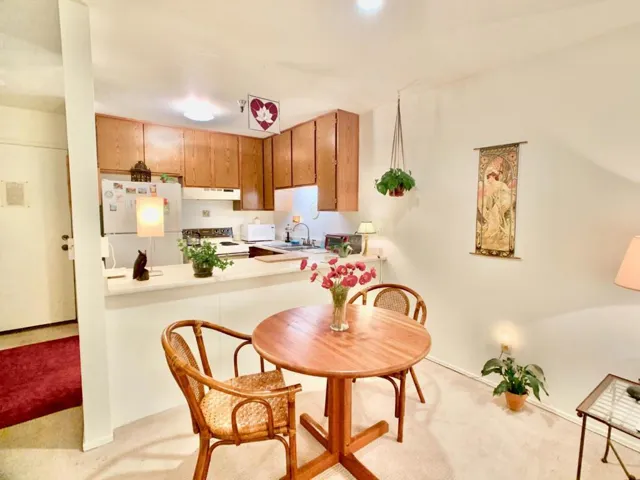216 Vista Prieta Court, Santa Cruz, California 95062