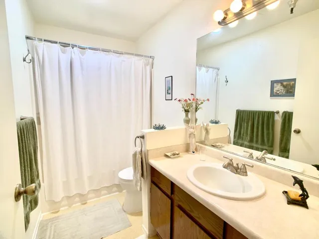 216 Vista Prieta Court, Santa Cruz, California 95062