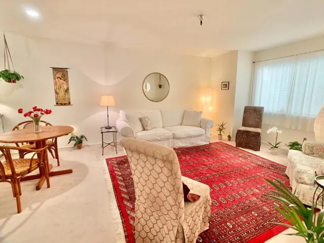 216 Vista Prieta Court, Santa Cruz, California 95062