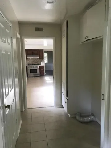 Laundry & Powder RM