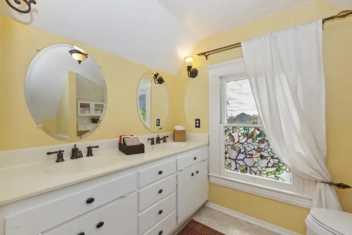 018_Upgraded Bathroom