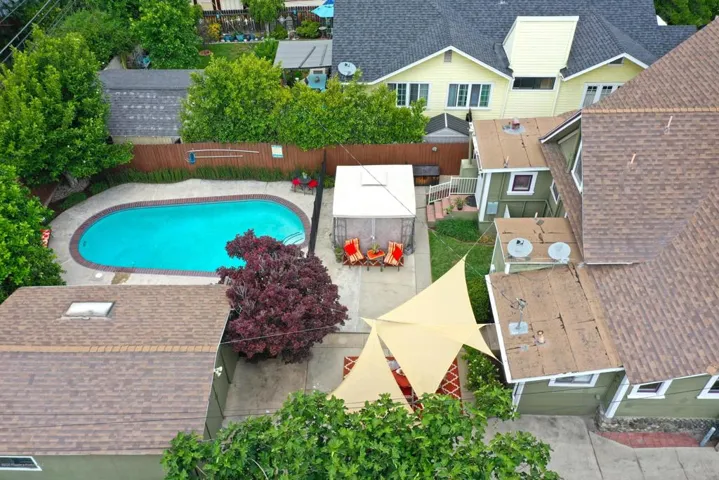 055_Backyard