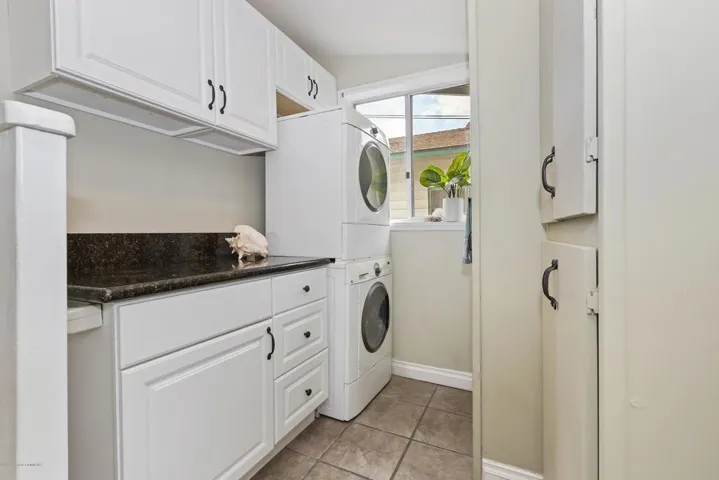 030_Laundry Room