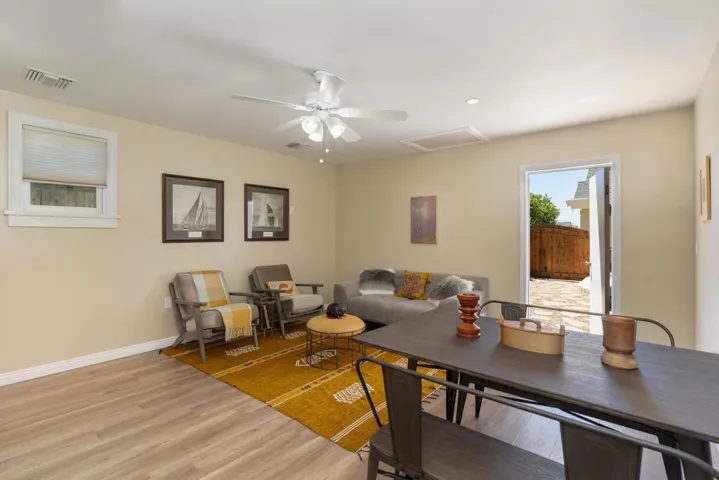 1937 1939 Queensberry Rd 36