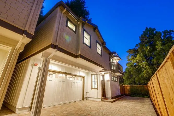 1027 Middlefield Road, Palo Alto, California 94301