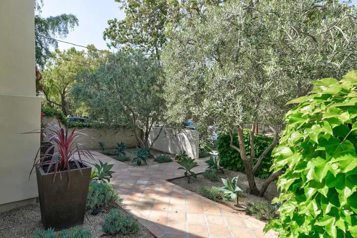 1827 Cowper Street, Palo Alto, California 94301