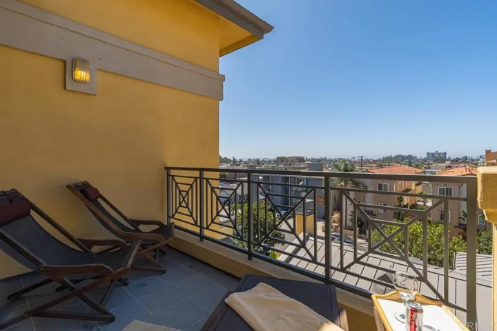 4057 1st Avenue 402, San Diego, California 92103
