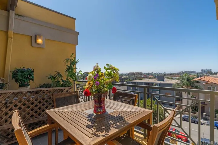 4057 1st Avenue 402, San Diego, California 92103
