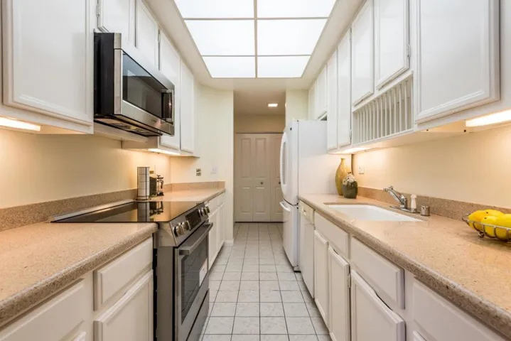 914 Shoreline Drive, San Mateo, California 94404