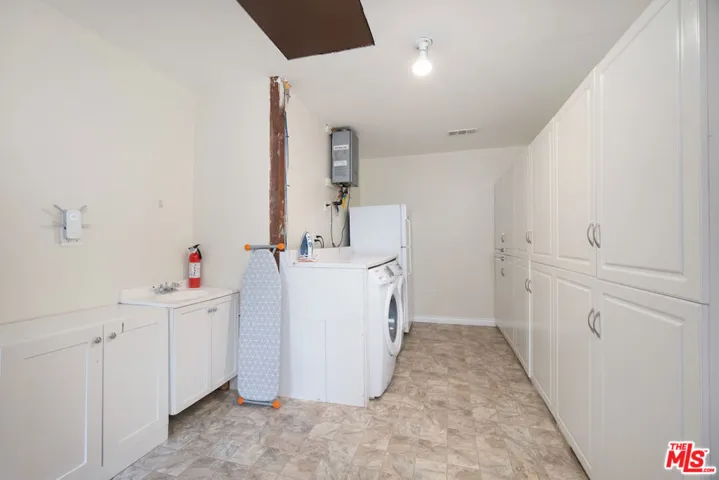 5659 Corbin Avenue, Tarzana, California 91356