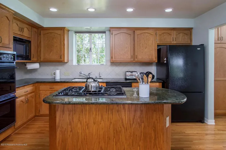 315 Longden Dr 013-mls