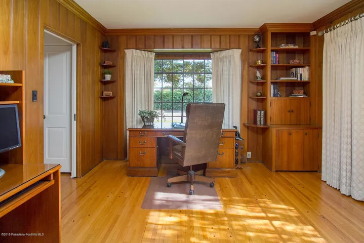 315 Longden Dr 015-mls