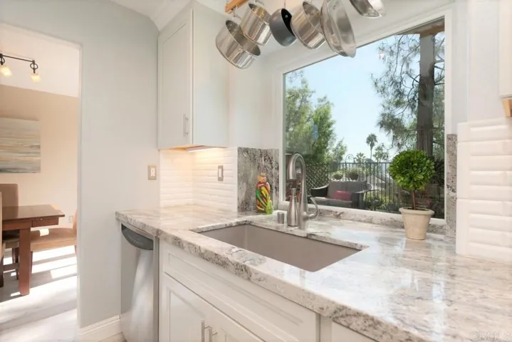 3465 Camino Valencia, Carlsbad, California 92009