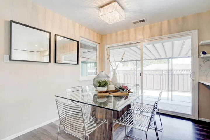 472 Gymkhana Road, San Mateo, California 94403