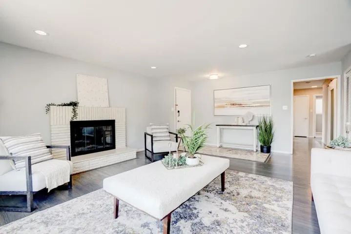 472 Gymkhana Road, San Mateo, California 94403