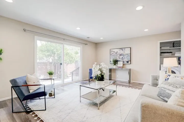 472 Gymkhana Road, San Mateo, California 94403