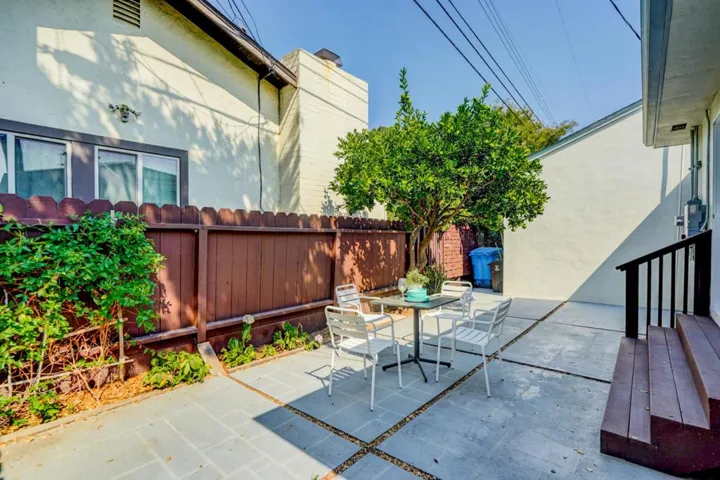 472 Gymkhana Road, San Mateo, California 94403