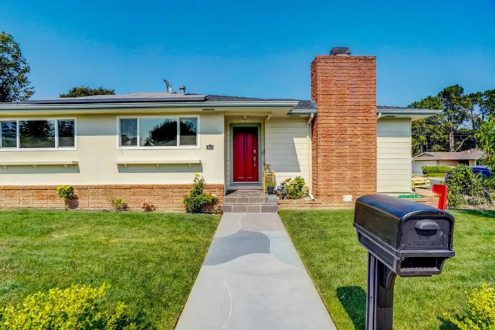 472 Gymkhana Road, San Mateo, California 94403