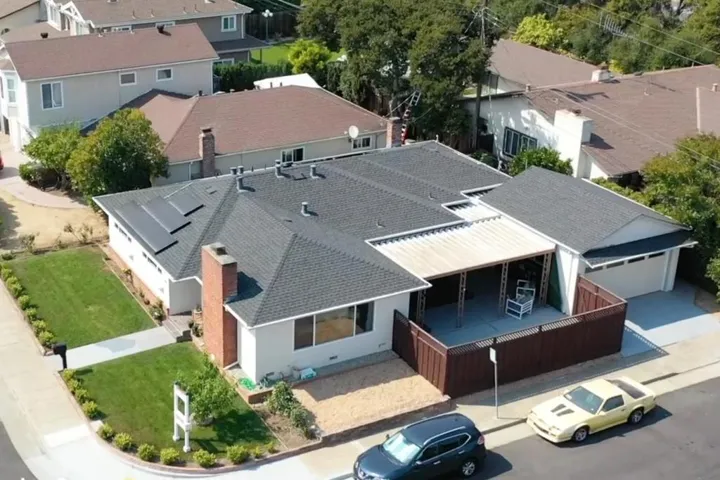 472 Gymkhana Road, San Mateo, California 94403