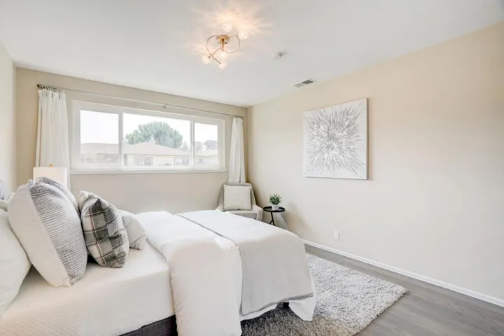 472 Gymkhana Road, San Mateo, California 94403