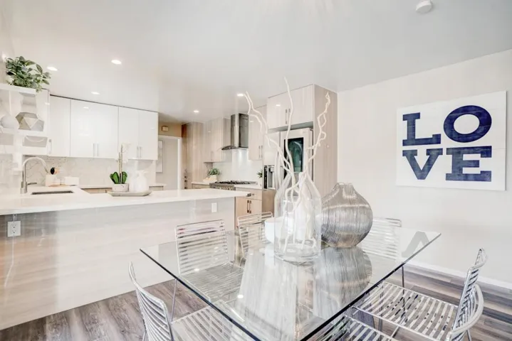 472 Gymkhana Road, San Mateo, California 94403