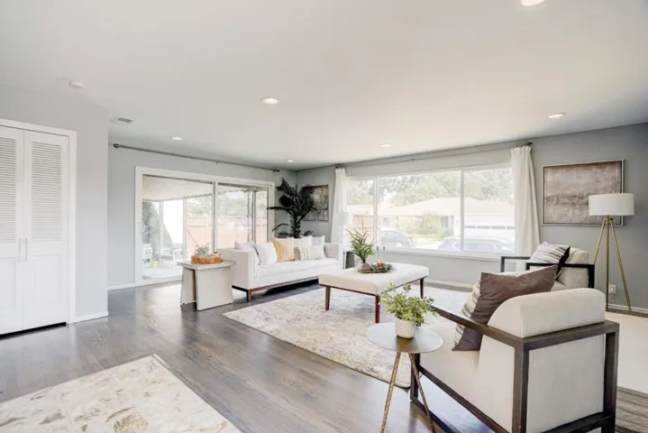 472 Gymkhana Road, San Mateo, California 94403