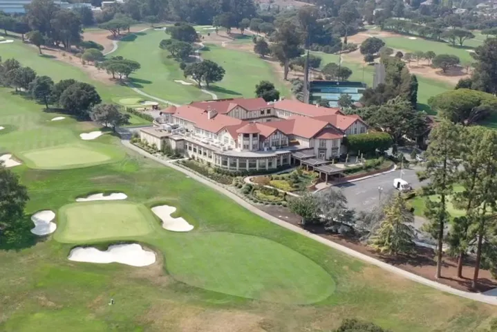 472 Gymkhana Road, San Mateo, California 94403
