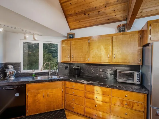 935 Irving Street, Montara, California 94037