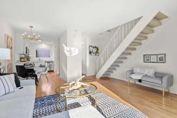 415 Oak Avenue, Redwood City, California 94061