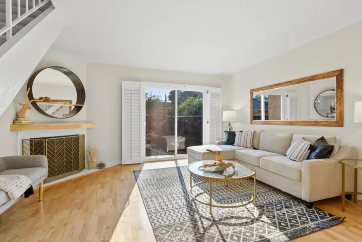 415 Oak Avenue, Redwood City, California 94061