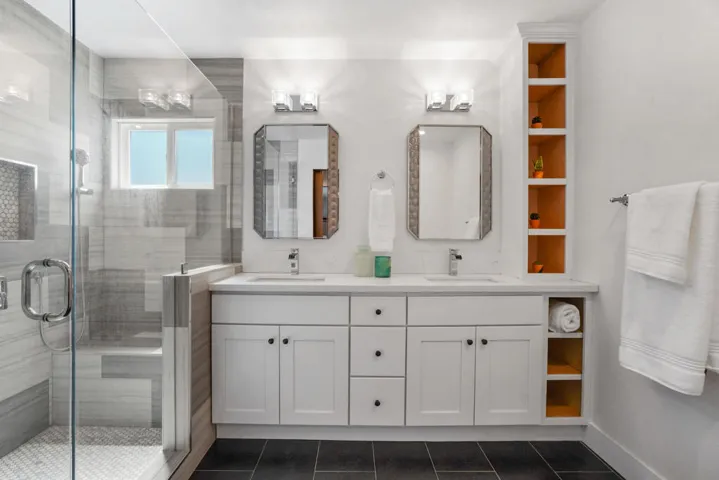 Dual Vanity